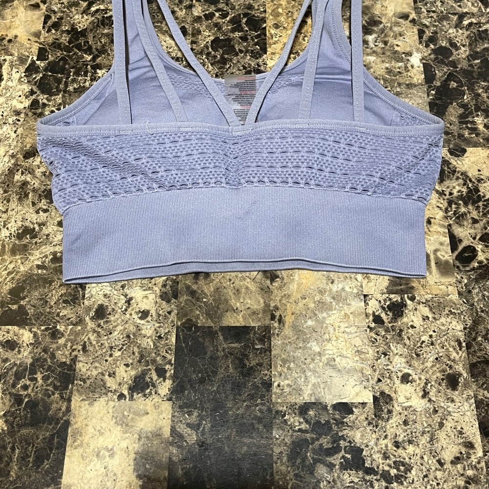 Steel blue gymshark set. Can be sold separately. - Picture 4 of 7